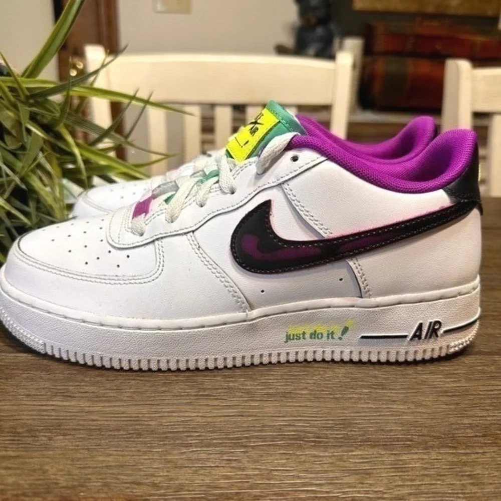 Nike Air Force 1 Low Just Do It White Multi Color Sneakers‎ Kids 7Y/ Women's 8.5